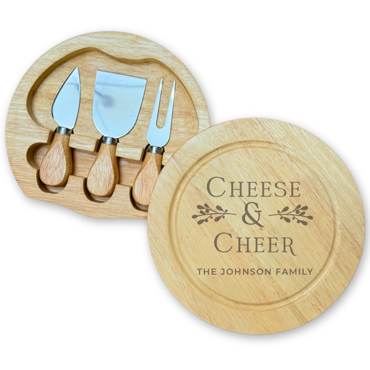 Personalizable wooden cheeseboard set